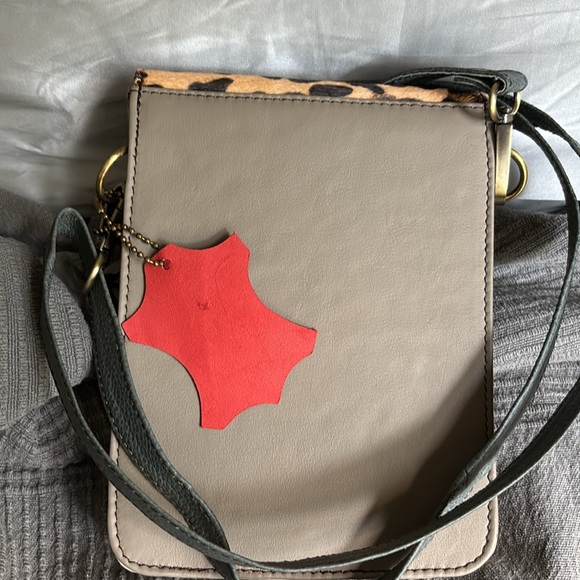 NWT Soruka Leopard Print and Blue Recycled Leather Crossbody Bag, many features - Picture 7 of 9